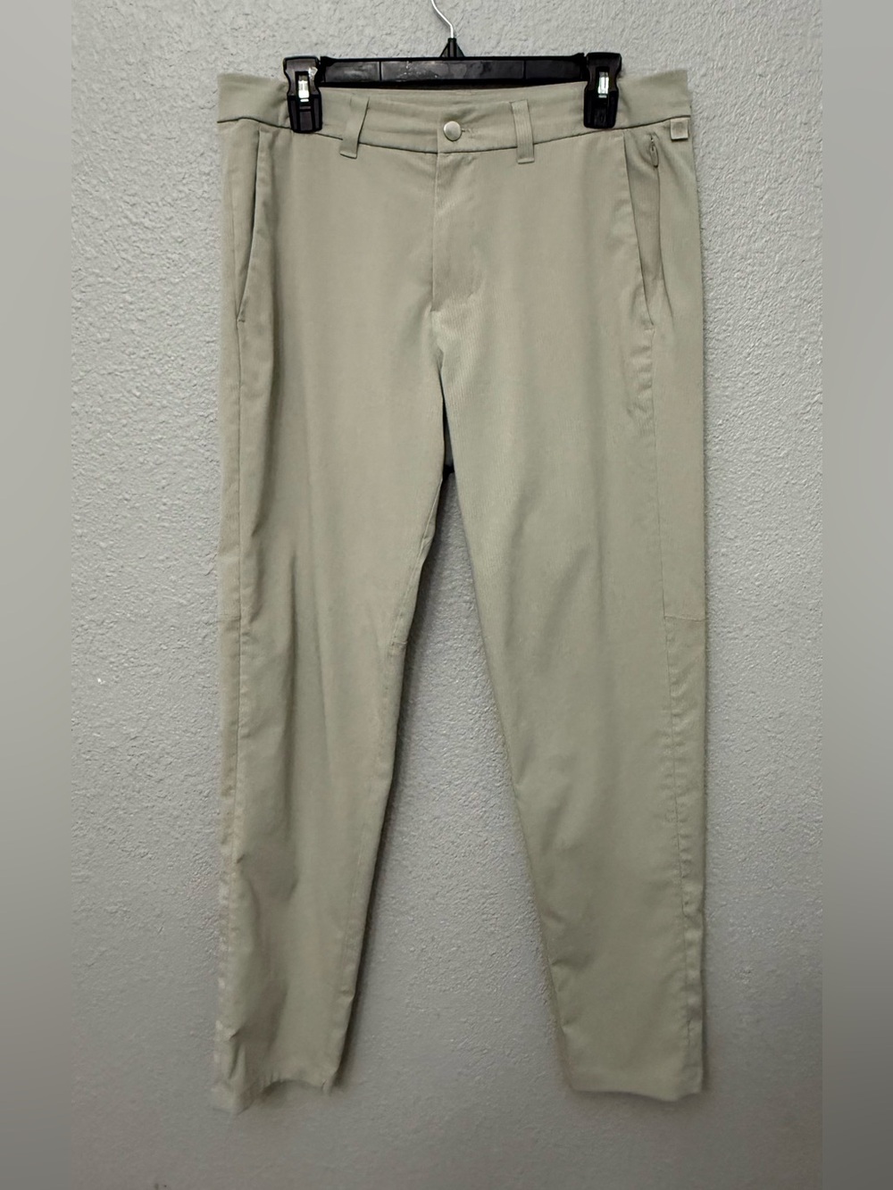 Lululemon | Commission Slim-Fit Pant | Ventlight | Waist 32” Inseam 30”